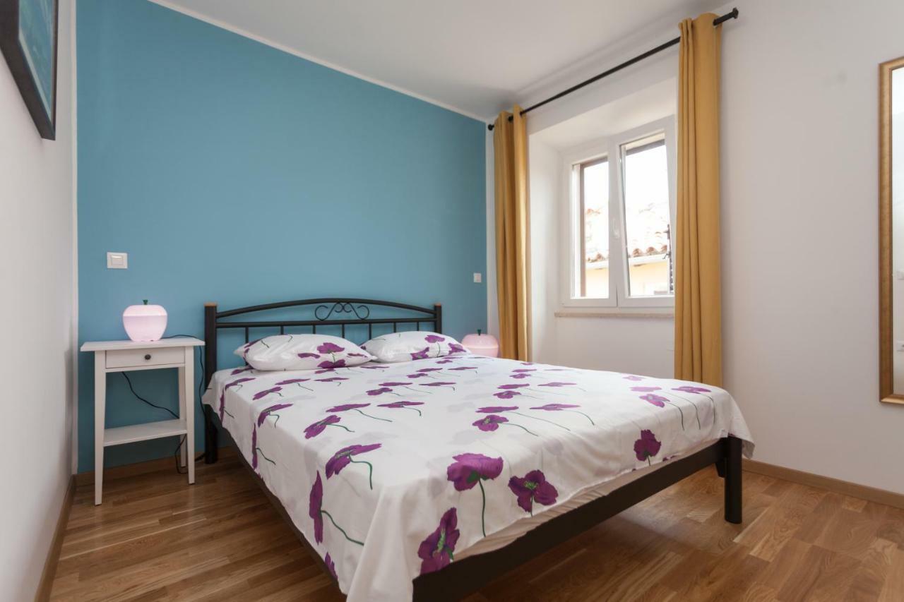 Apartment Amare Seaview ロヴィニ エクステリア 写真